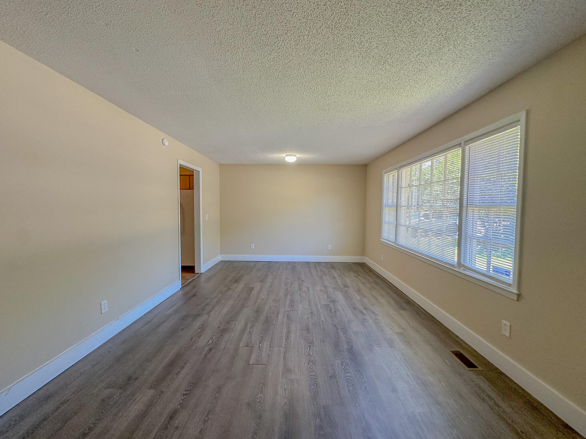 1045 Harbor View Road, Unit A Charleston, SC 29412 - Photo 3 of 14