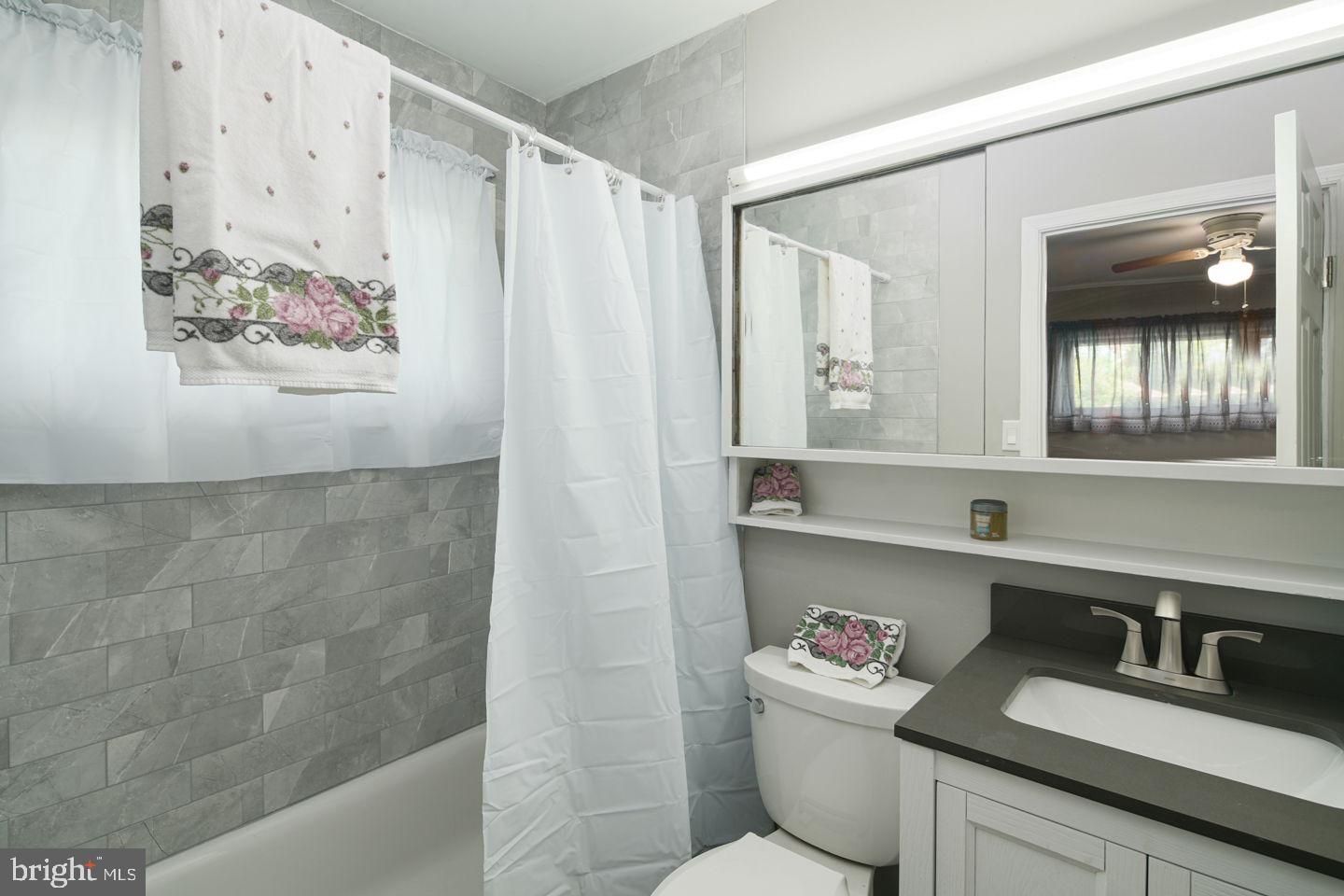 61 Idlewild Road Levittown, PA 19057 - Photo 14 of 24 Primary Bathroom
