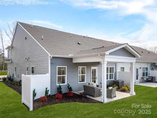 $377,990 | 11117 Emerson Lndg Drive, Charlotte, NC 28214