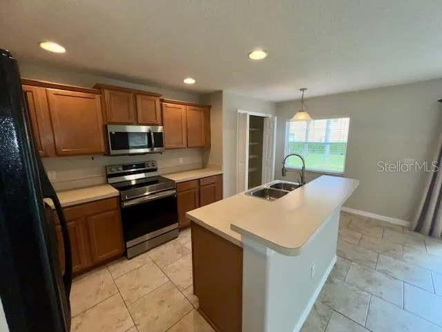 $2,400 | 3522 Caruso Place, Oviedo, FL 32765