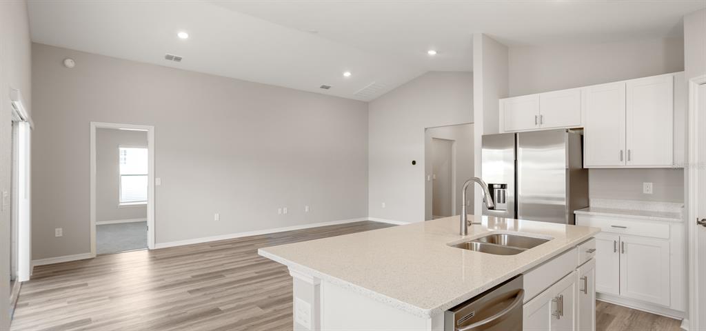 35397 Coventry Flds Loop Zephyrhills, FL 33541 - Photo 10 of 23