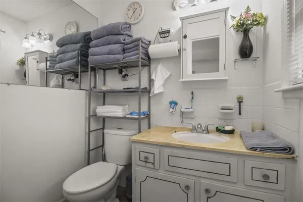 $525,000 | 5212 North Galvin Road, Sibley, MO 64088