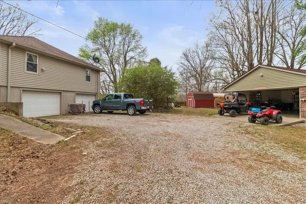 $525,000 | 5212 North Galvin Road, Sibley, MO 64088