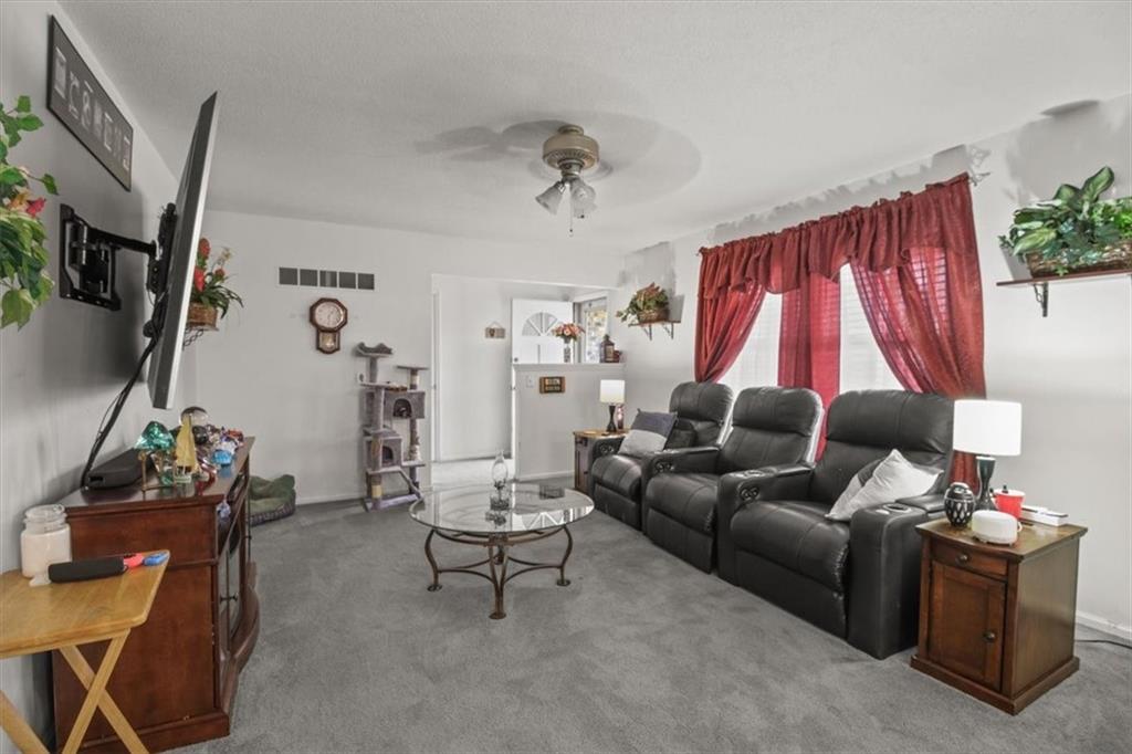 5212 North Galvin Road Sibley, MO 64088 - Photo 7 of 52