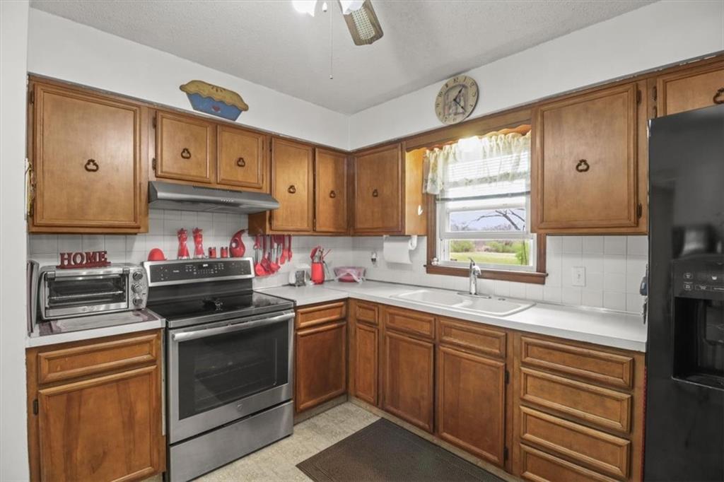 5212 North Galvin Road Sibley, MO 64088 - Photo 9 of 52