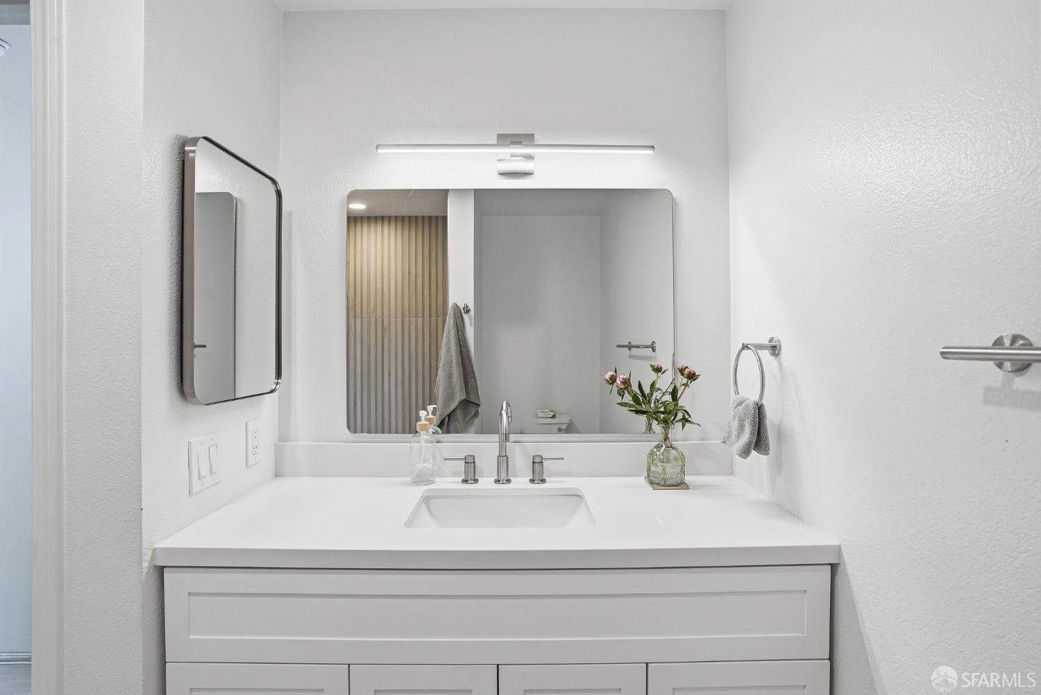 655 12th Street, Unit 211 Oakland, CA 94607 - Photo 14 of 17