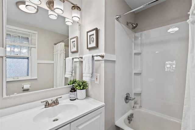 $230,000 | 7716 Jerome Avenue, St. Louis, MO 63143