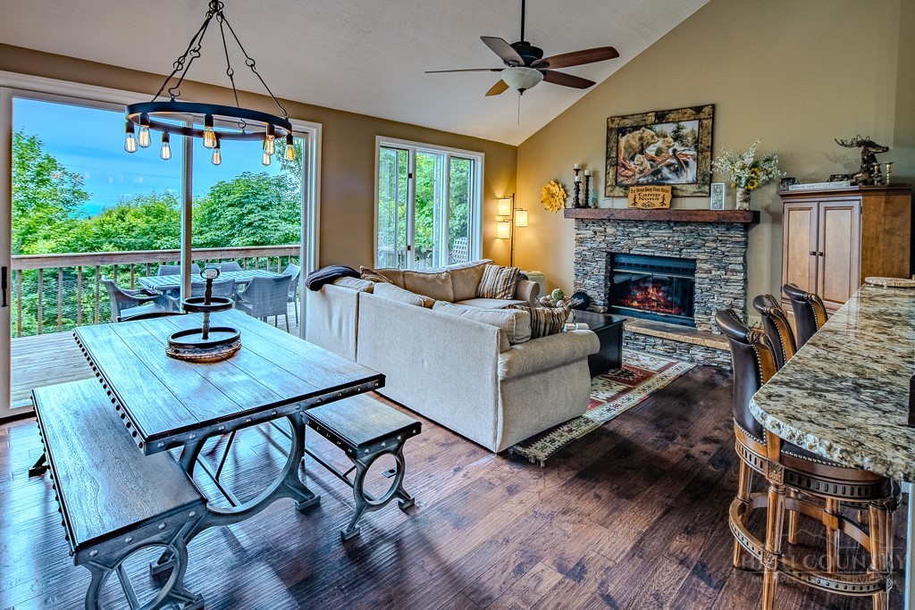 102 Red Oak Road Beech Mountain, NC 28604 - Photo 10 of 41
