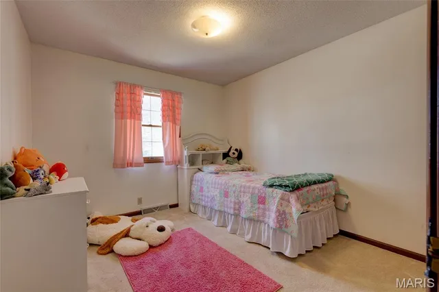 $209,900 | 171 Willowood Road, Litchfield, IL 62056