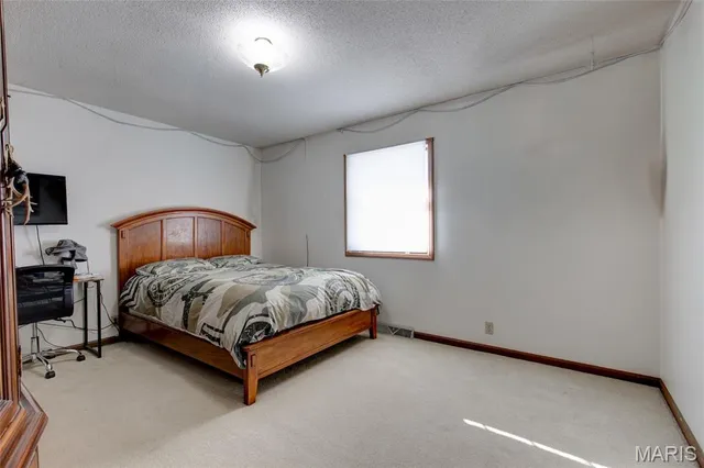 $209,900 | 171 Willowood Road, Litchfield, IL 62056