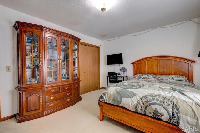 $209,900 | 171 Willowood Road, Litchfield, IL 62056