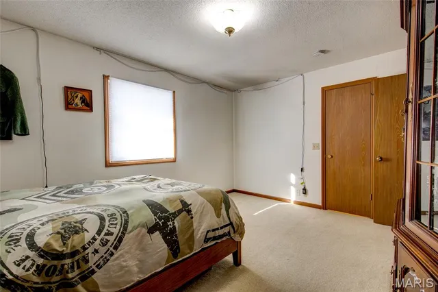 $209,900 | 171 Willowood Road, Litchfield, IL 62056