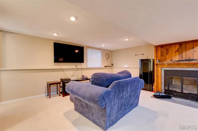 $209,900 | 171 Willowood Road, Litchfield, IL 62056