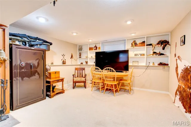 $209,900 | 171 Willowood Road, Litchfield, IL 62056