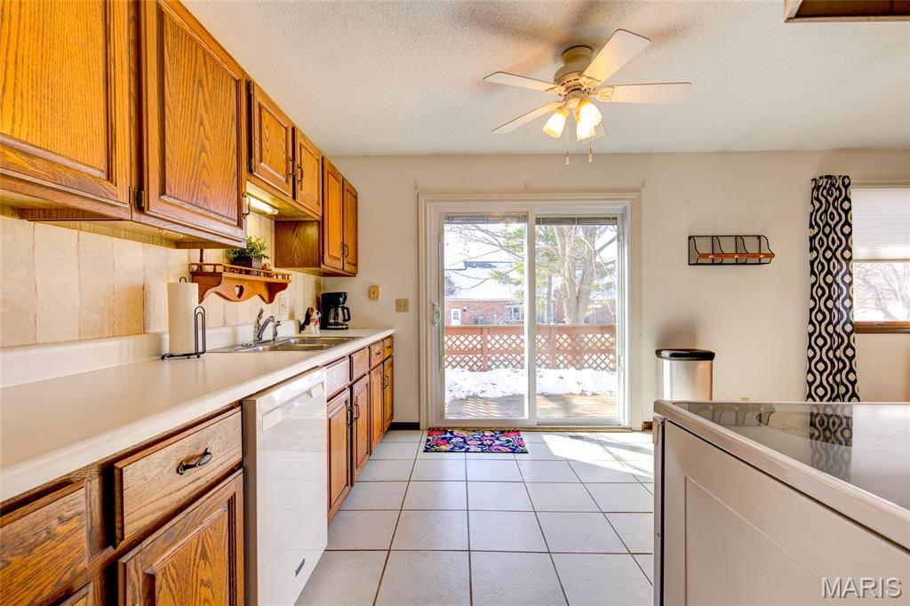 171 Willowood Road Litchfield, IL 62056 - Photo 5 of 43