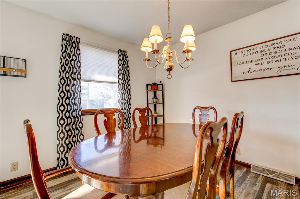 171 Willowood Road Litchfield, IL 62056 - Photo 6 of 43