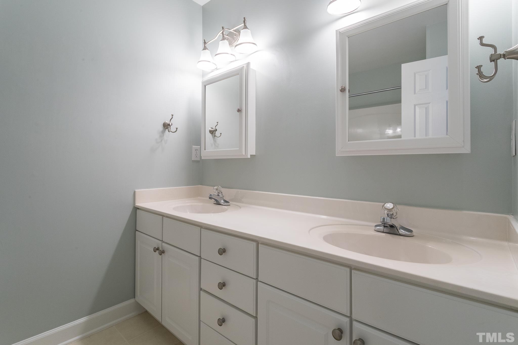 11305 Timbergrove Lane Raleigh, NC 27614 - Photo 21 of 31 Gallery Image 21
