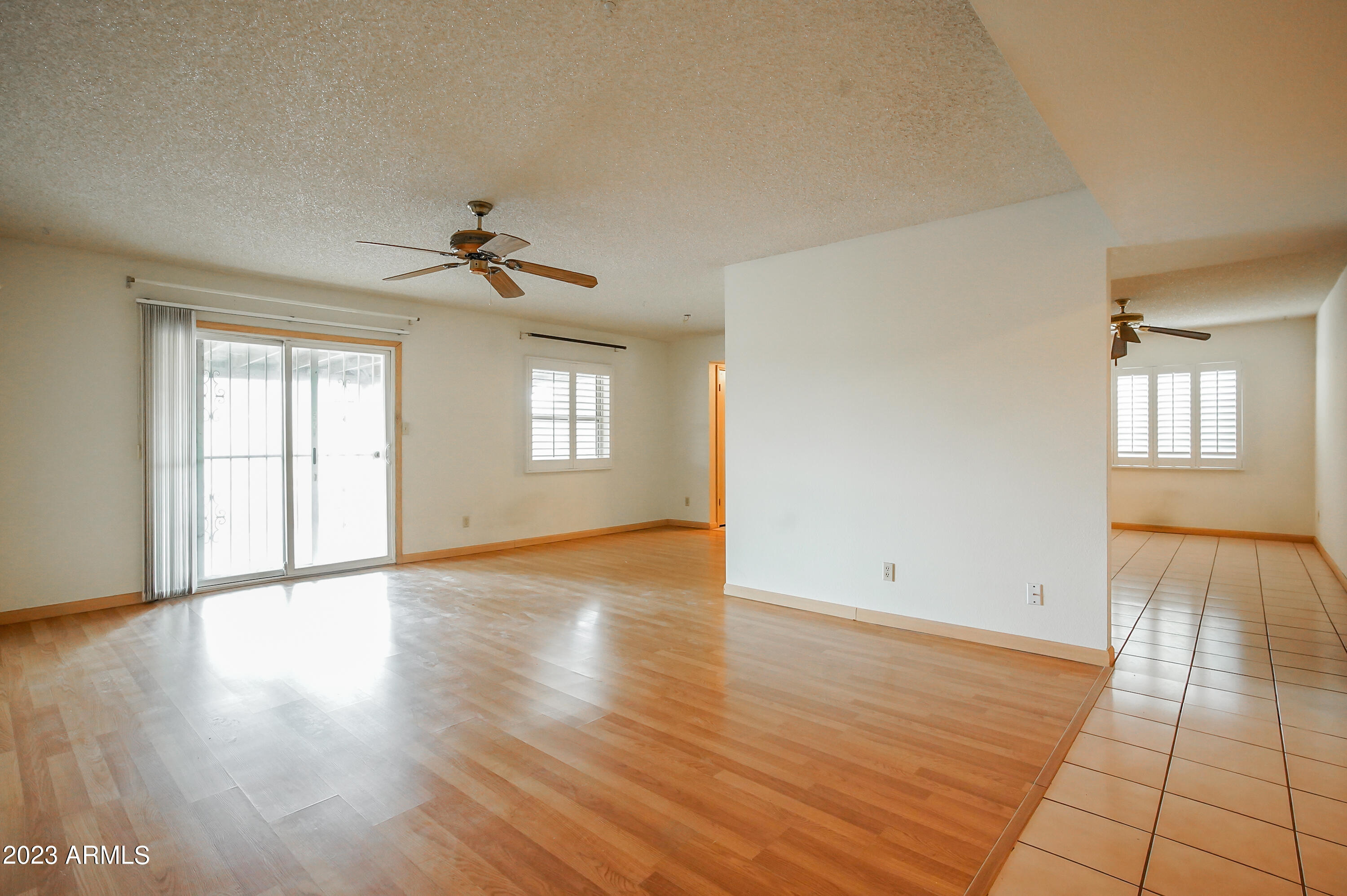 1733 West Decatur Street Mesa, AZ 85201 - Photo 10 of 36 great room 1
