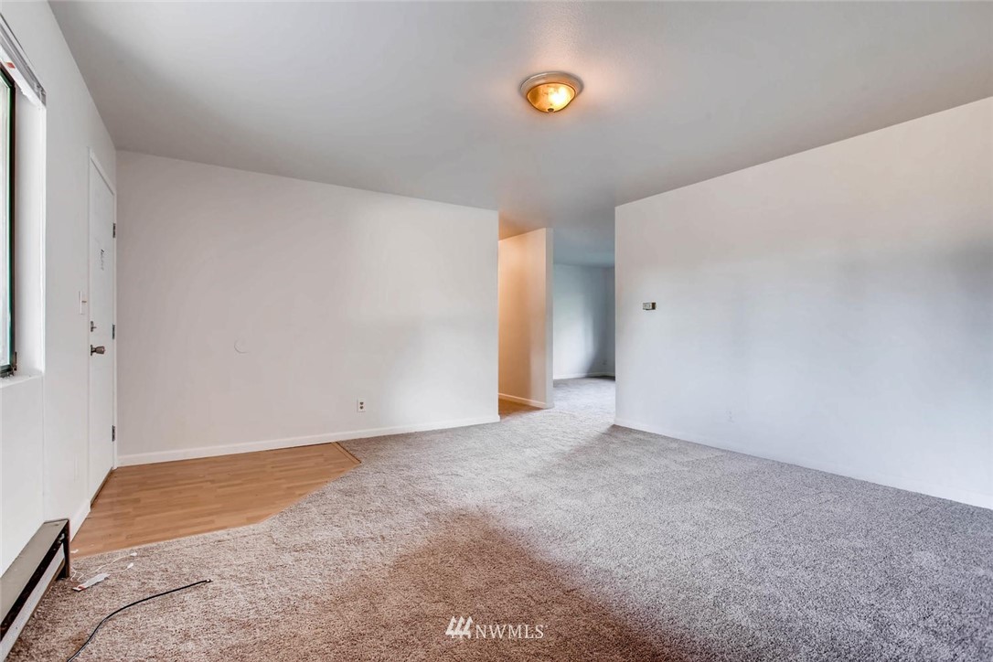 2400 Northeast 27th Street Renton, WA 98056 - Photo 3 of 11