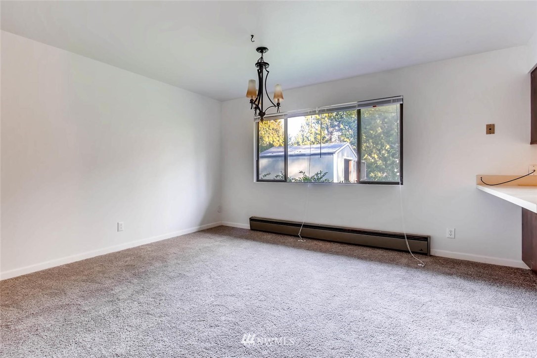 2400 Northeast 27th Street Renton, WA 98056 - Photo 4 of 11