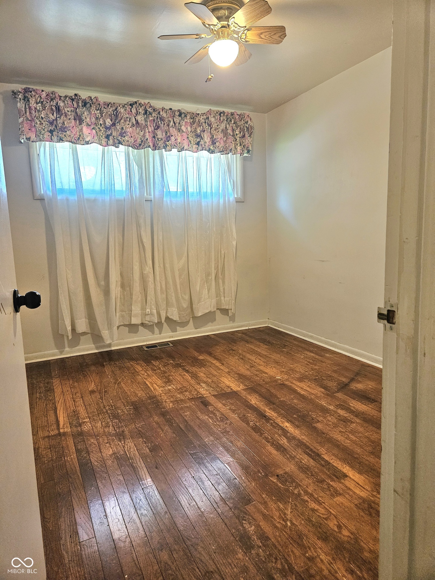7440 Griffith Road Indianapolis, IN 46227 - Photo 15 of 24 Gallery Image 15