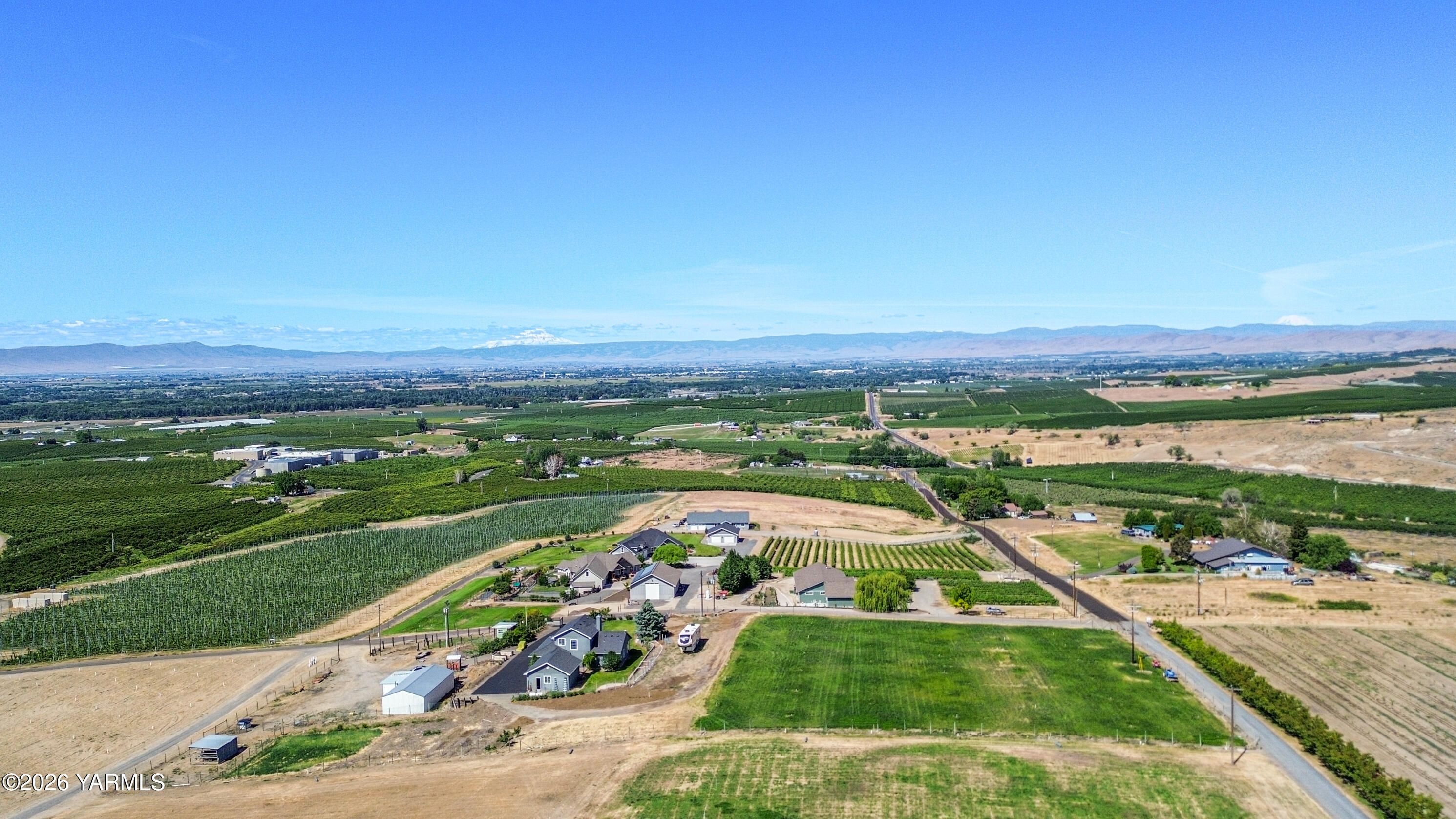 5060 Lombard Loop Road Zillah, WA 98953 - Photo 65 of 65 an aerial view of a city