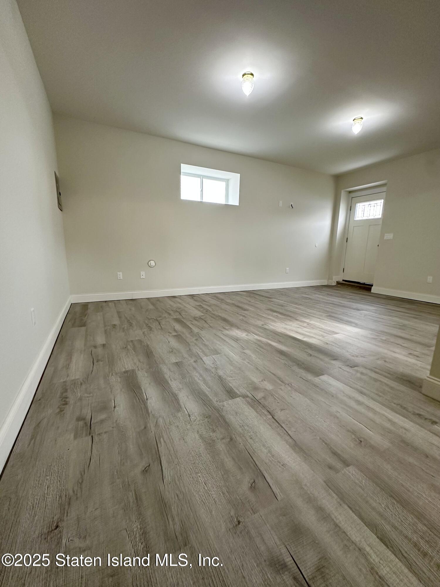 552 Drumgoole Road East Staten Island, NY 10312 - Photo 22 of 25 Landlord Suite 2