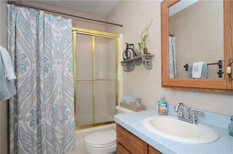 480 Sebring Road Beaver, PA 15009 - Photo 22 of 25 This full bath serves the other bedrooms.