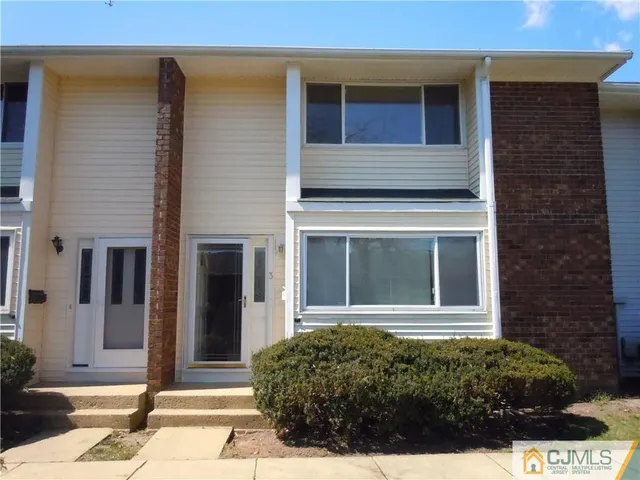 a view of a entryway of the house