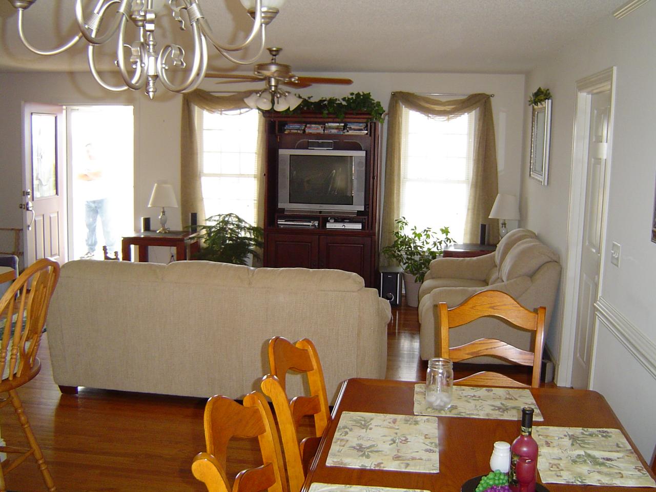4700 Smith Mountain Road Penhook, VA 24137 - Photo 10 of 21 Dining area/family room