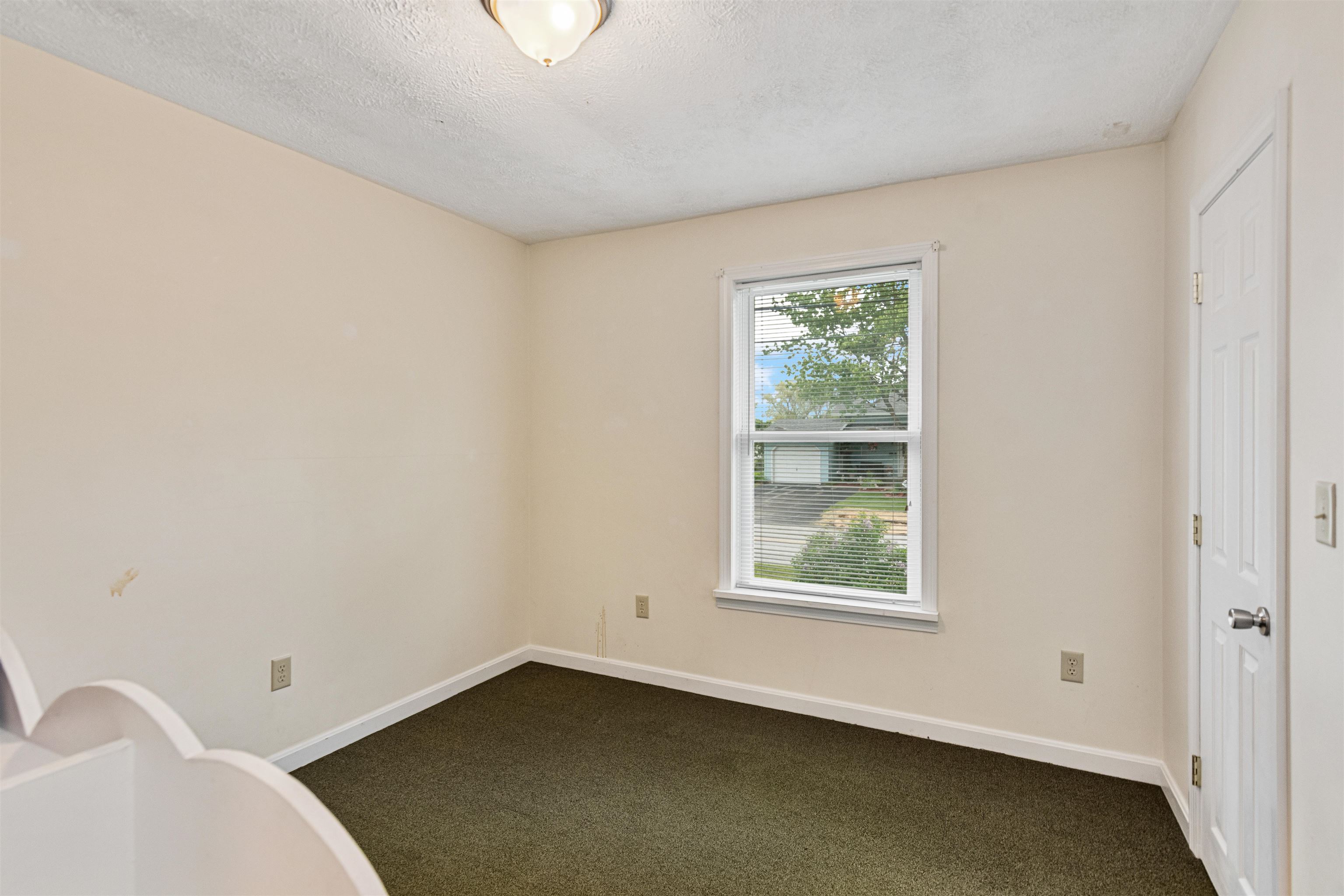 6 Brown Avenue Swanton, VT 05488 - Photo 12 of 25