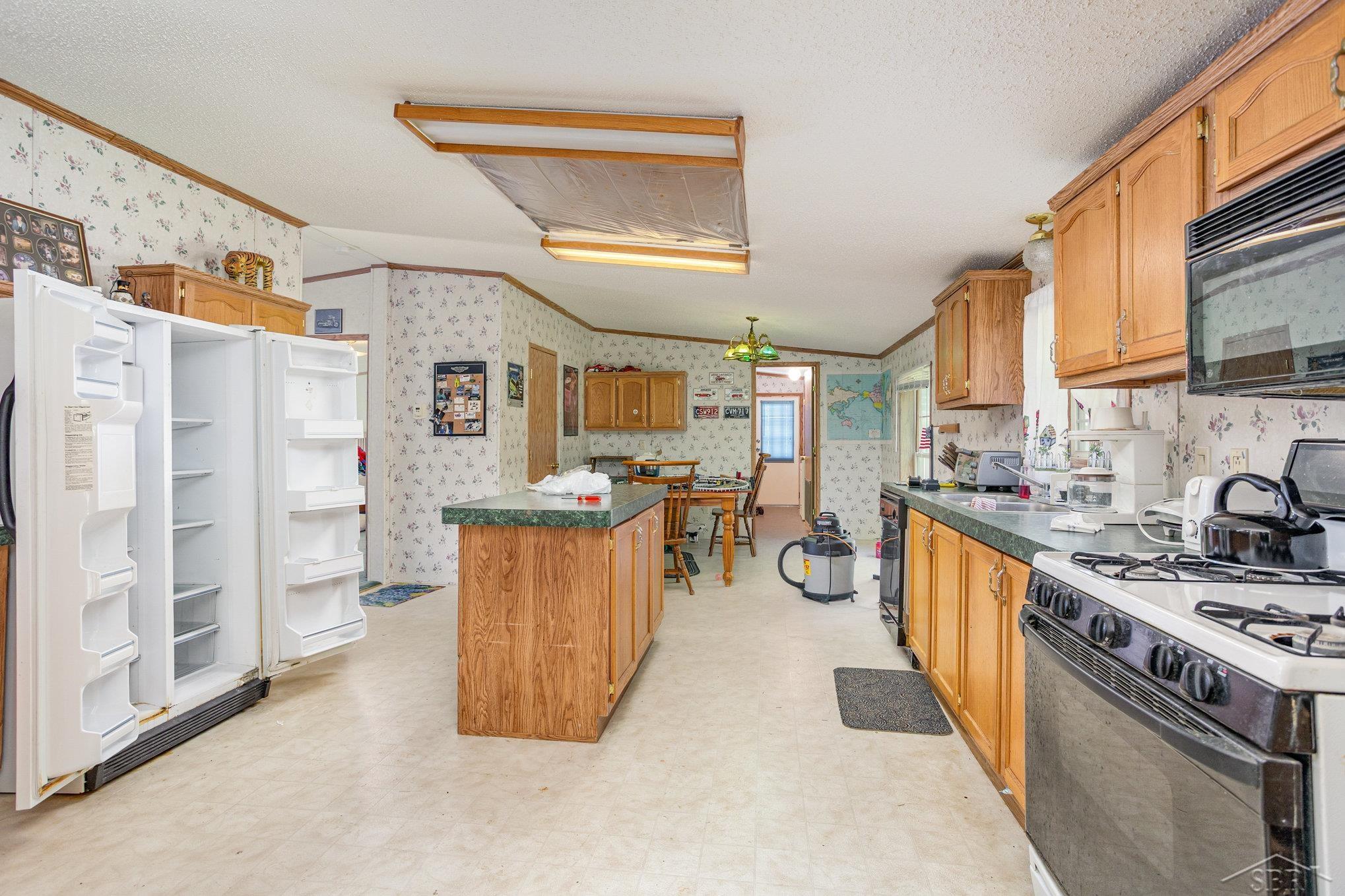 2094 Grim Road Bentley, MI 48613 - Photo 7 of 31