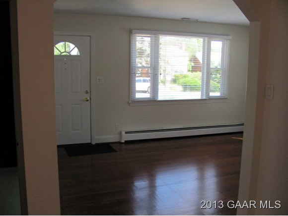 209 Wayneridge Road Waynesboro, VA 22980 - Photo 3 of 23 Gallery Image 3