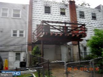 1430 Rainer Road Brookhaven, PA 19015 - Photo 2 of 12 a view of street with sitting area