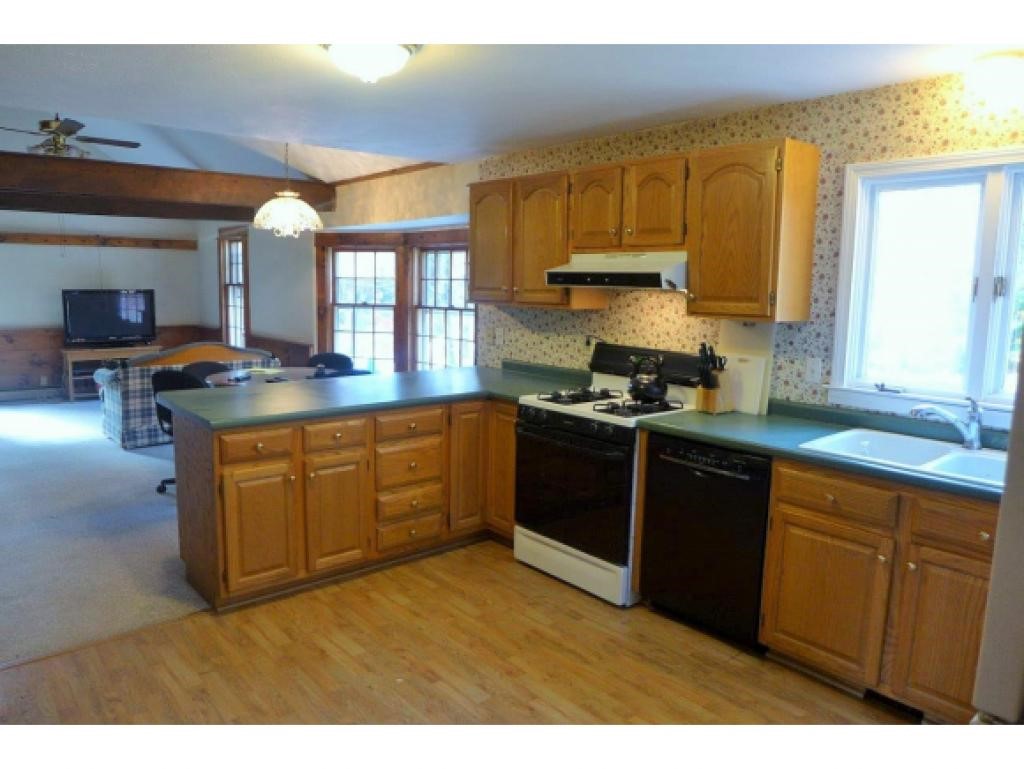 466 Wilsons Crossing Road Auburn, NH 03032 - Photo 6 of 30