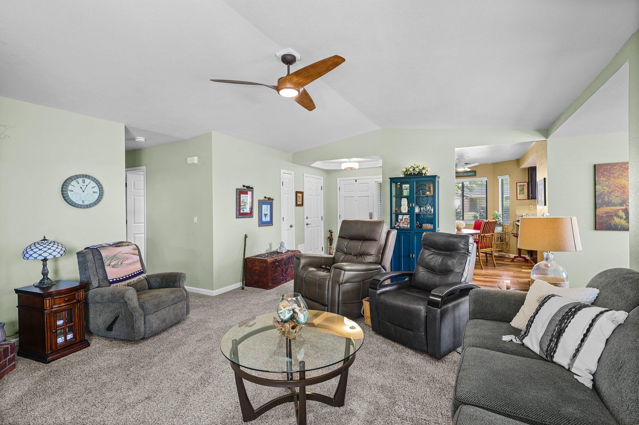 2788 Summerbreeze Place Redding, CA 96001 - Photo 6 of 28 a living room with furniture