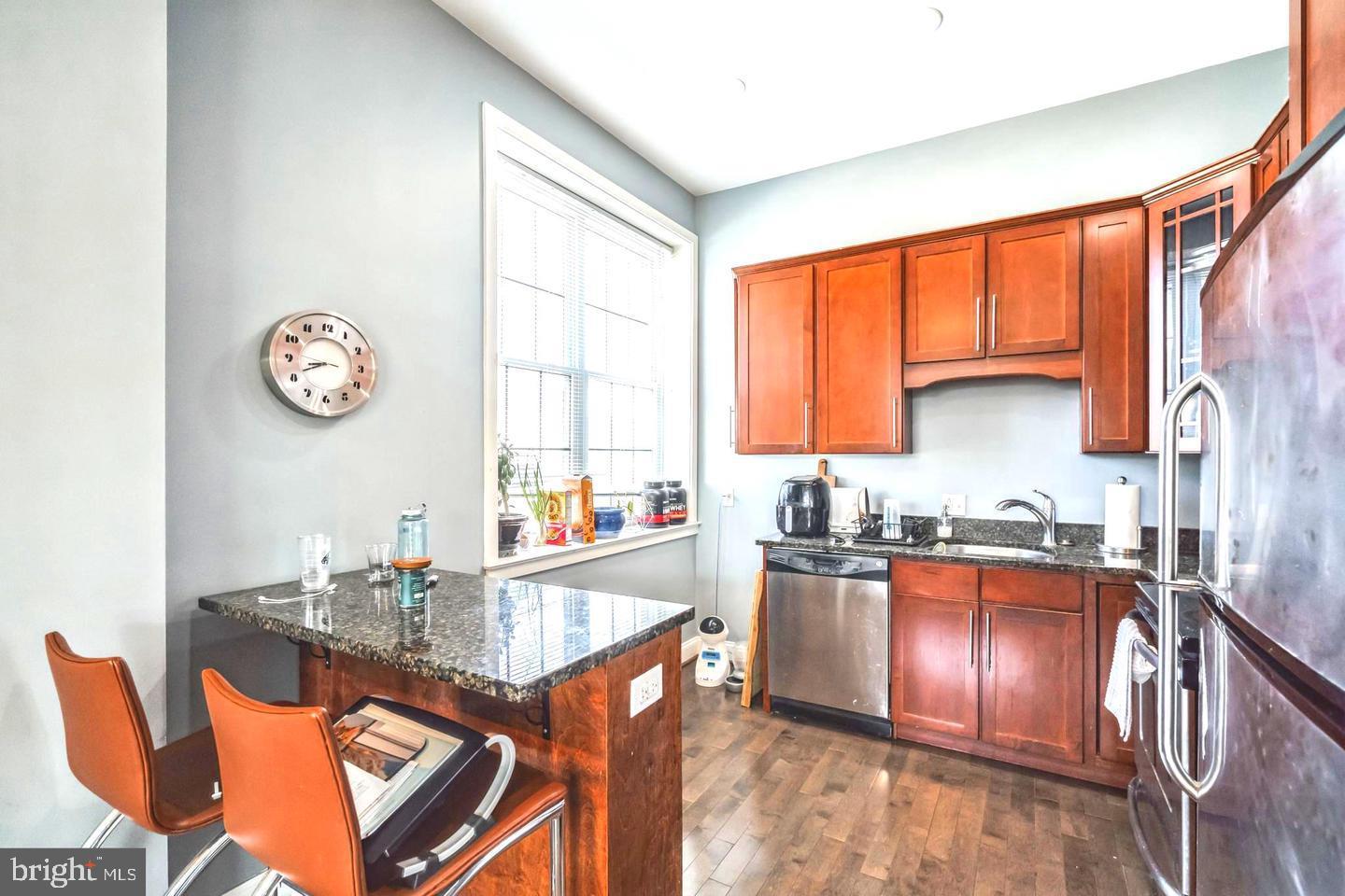 207 Rector Street, Unit 2R Philadelphia, PA 19128 - Photo 3 of 27 Gallery Image 3