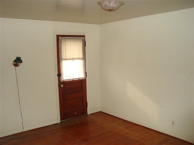 1055 Yorkshire Road Grosse Pointe, MI 48230 - Photo 24 of 28 31080020-23.JPG