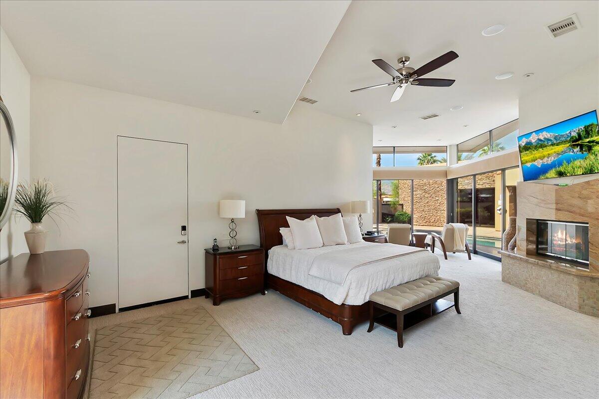 72 Royal St Georges Way Rancho Mirage, CA 92270 - Photo 20 of 55 30-Primary Bedroom
