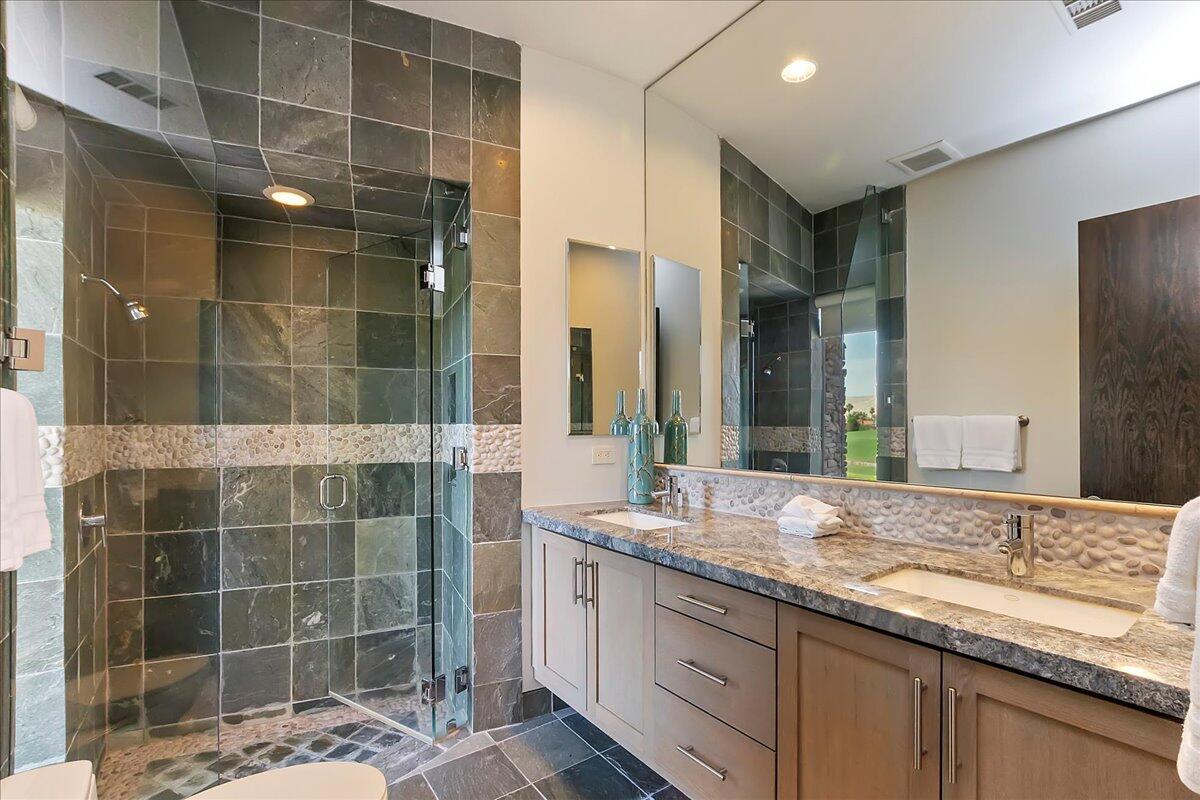 72 Royal St Georges Way Rancho Mirage, CA 92270 - Photo 31 of 55 43-Bath 3