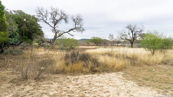 $225,000 | 730 Main Street, Utopia, TX 78884