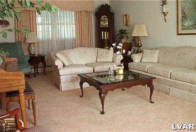 3205 Bridlepath Road Easton, PA 18045 - Photo 5 of 13 Gallery Image 5