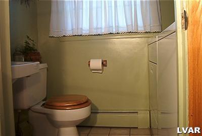 3205 Bridlepath Road Easton, PA 18045 - Photo 6 of 13 Gallery Image 6