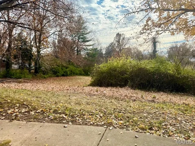 $235,000 | 19 Bridekirk Court, Black Jack, MO 63033