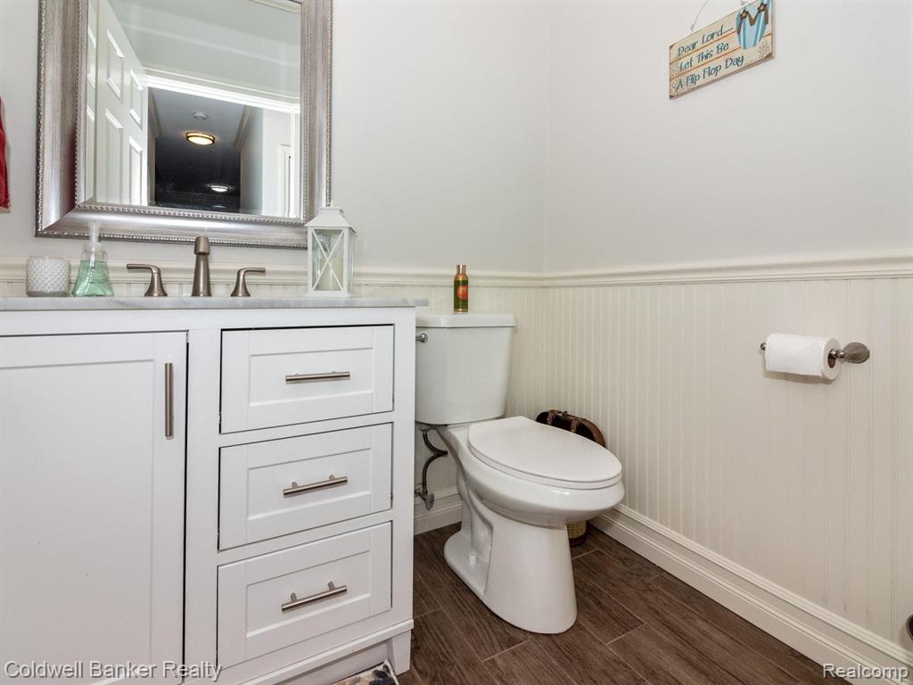 3817 Windingbrook Circle Rochester Hills, MI 48309 - Photo 16 of 46