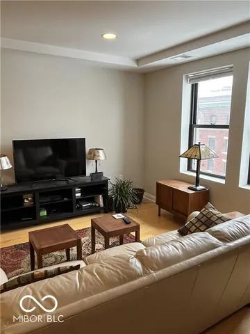 $1,950 | 350 North Meridian Street, Unit 603, Indianapolis, IN 46204