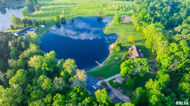 $2,280,000 | 4305 East Michael Lane, Olney, IL 62450