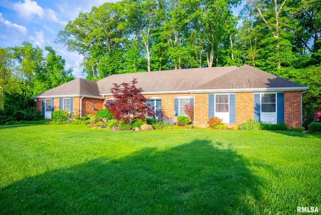 $2,280,000 | 4305 East Michael Lane, Olney, IL 62450