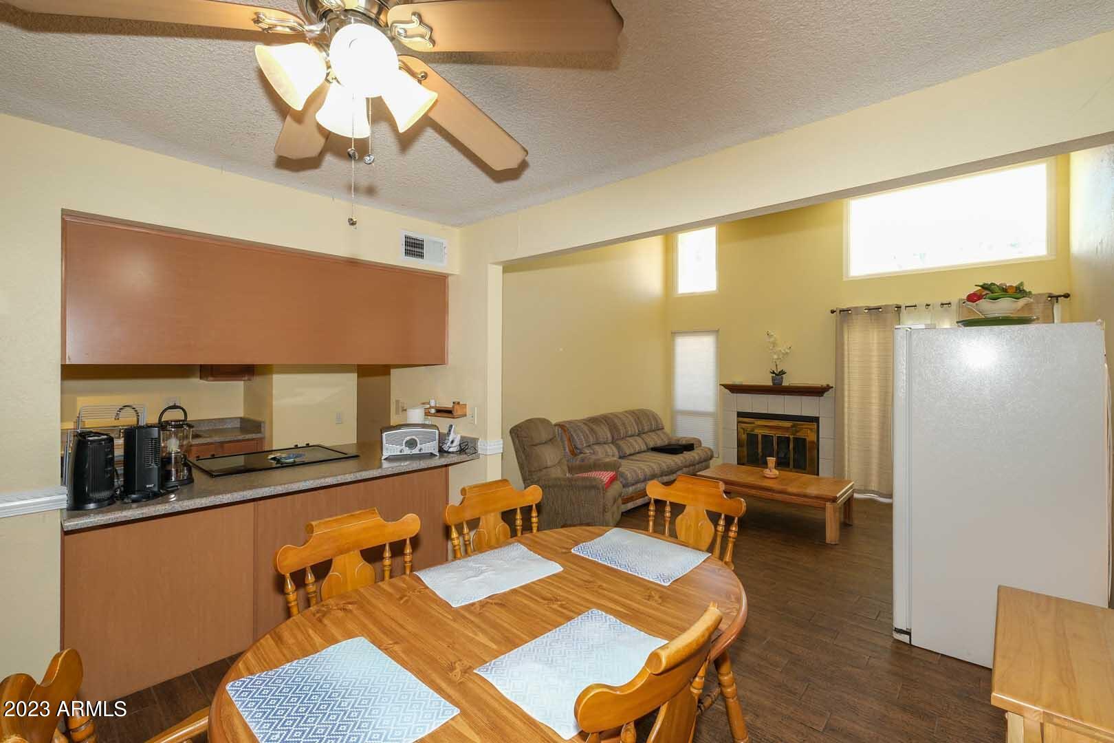 930 South Dobson Road, Unit 67 Mesa, AZ 85202 - Photo 14 of 35 Dining-Great Room