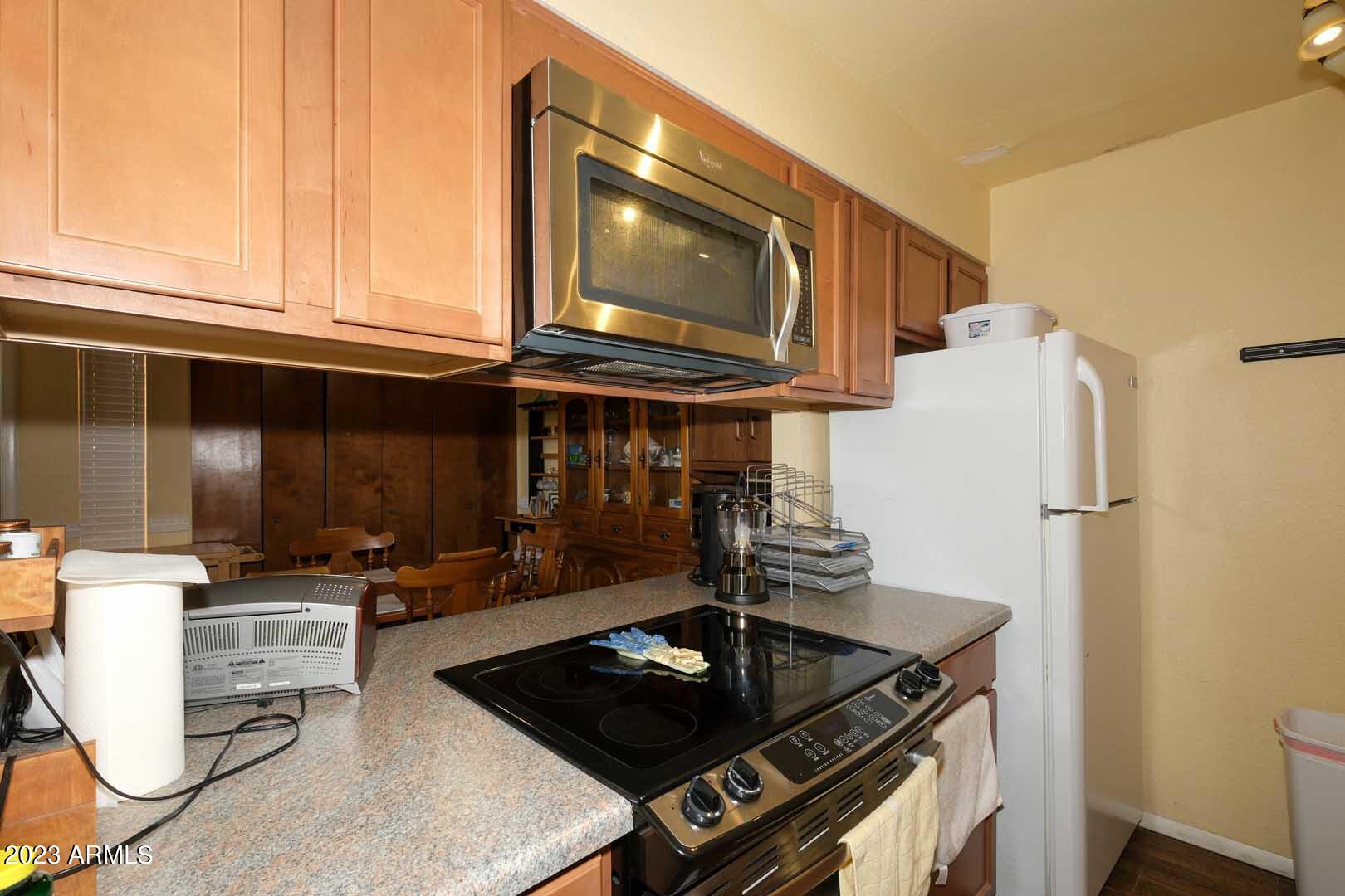 930 South Dobson Road, Unit 67 Mesa, AZ 85202 - Photo 20 of 35 Kitchen2